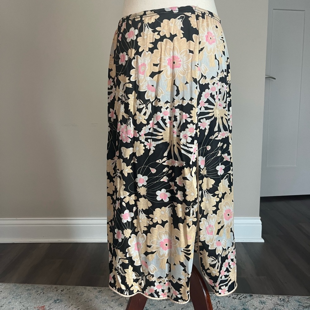 Vintage Midi Slip Skirt in Black and Pink with slit